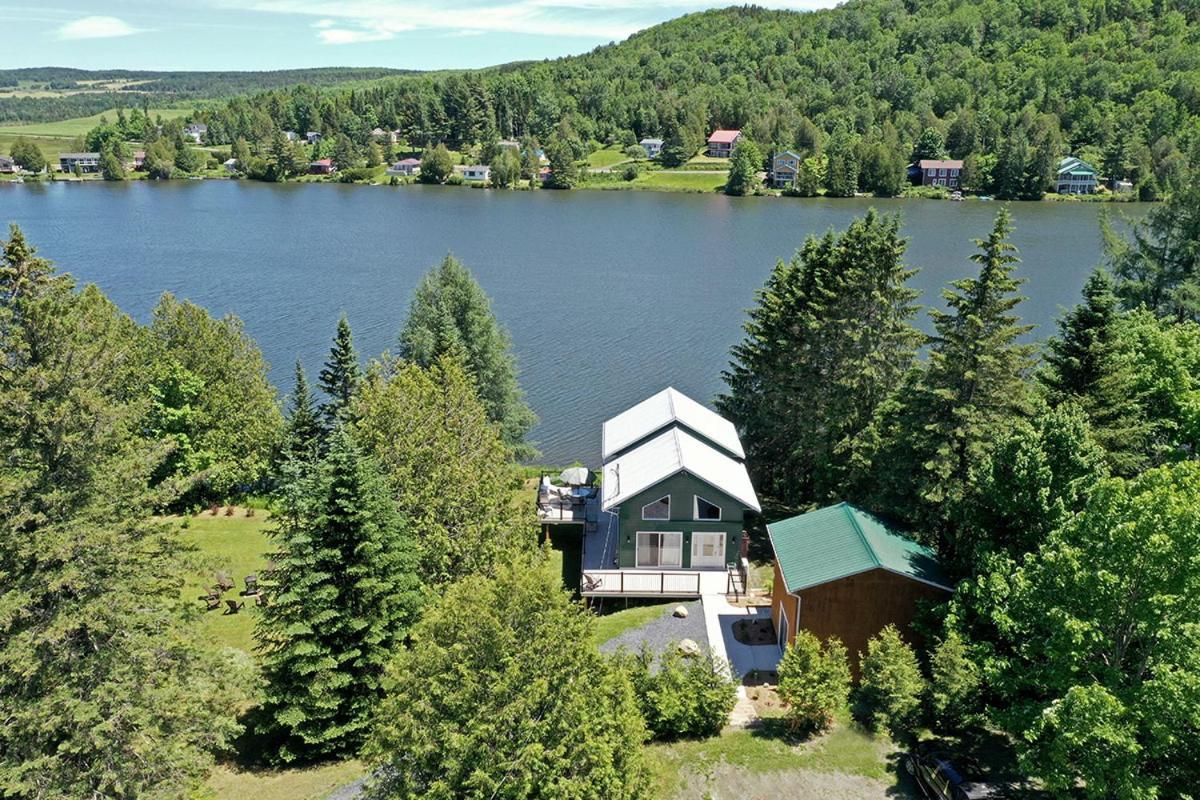 مبيت وإفطار Saint-Hermenegilde Ranch St-Hubert المظهر الخارجي الصورة