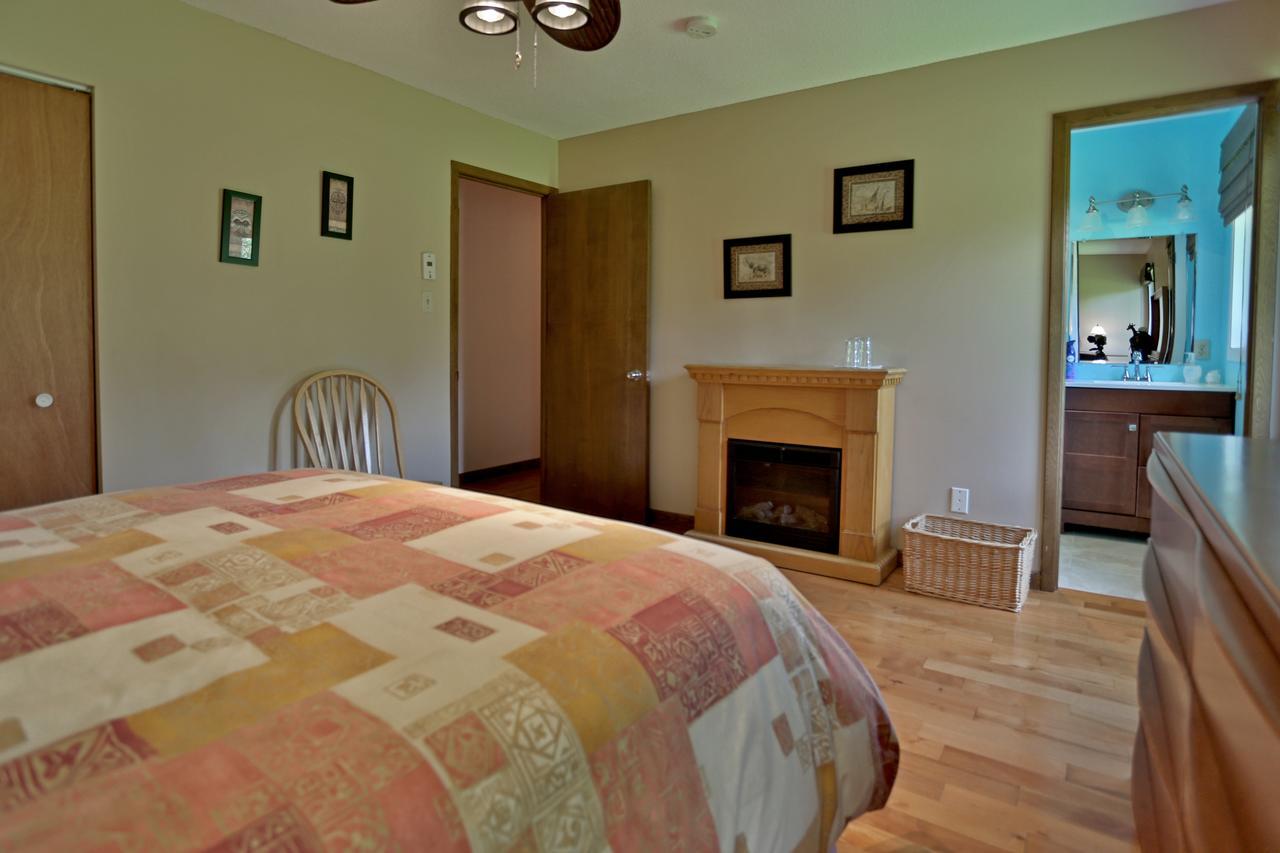 مبيت وإفطار Saint-Hermenegilde Ranch St-Hubert المظهر الخارجي الصورة
